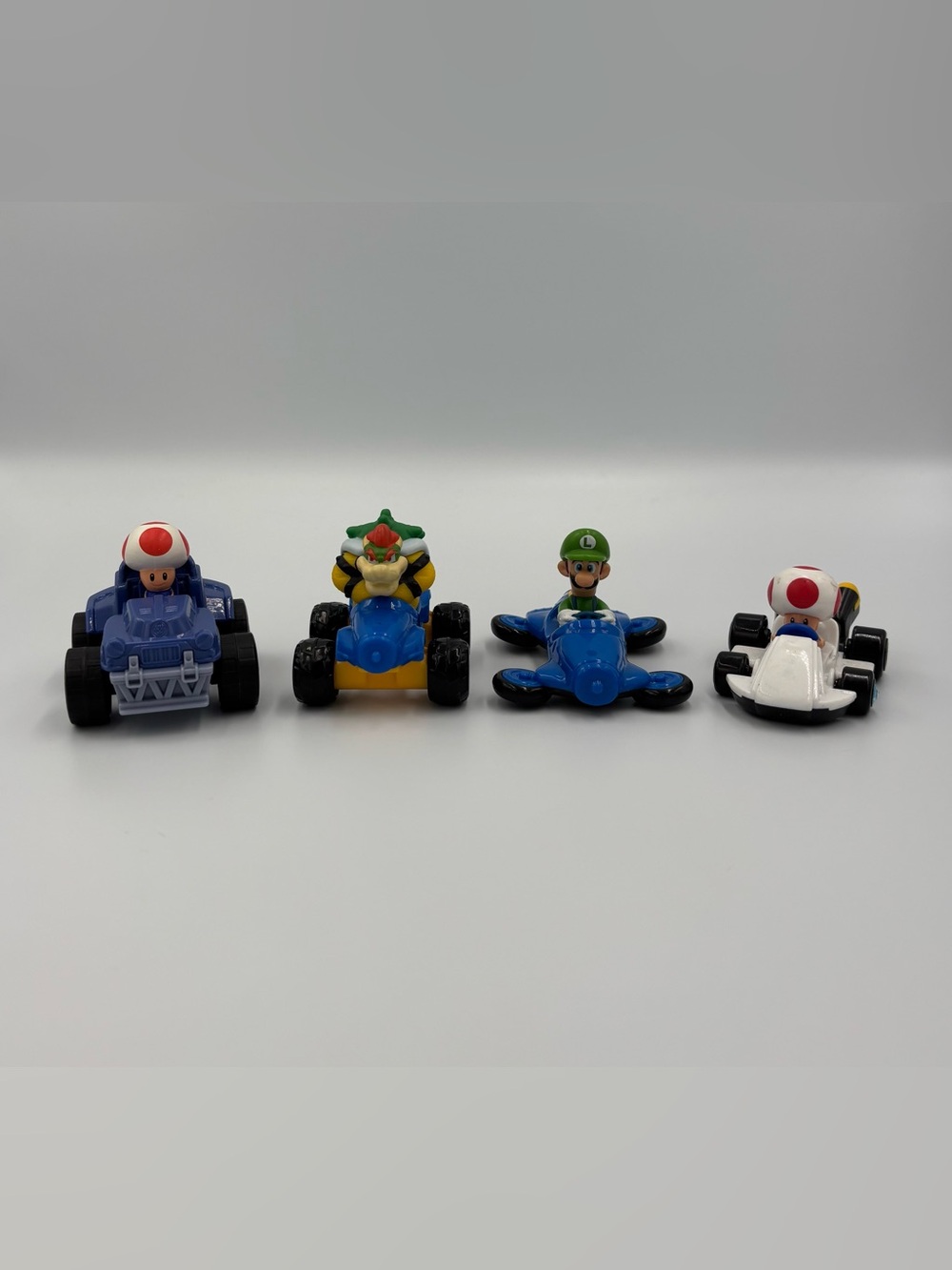 Mario kart Mario Bros Nintendo McDonald’s Toy Figure Lot- Toad Luigi Bowser